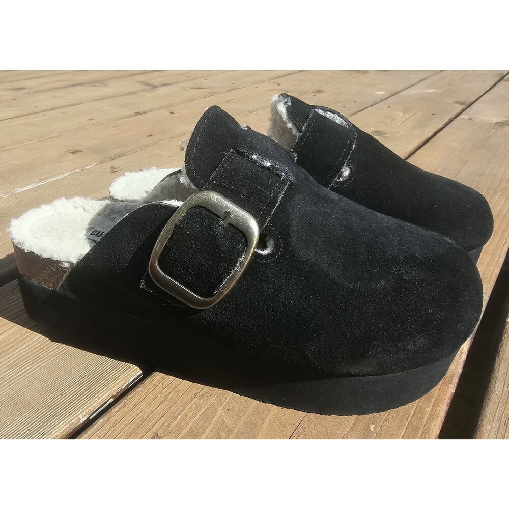 Cushionaire Granola Fur Sz 8.5W Black Suede Leather Platform Clogs Mules